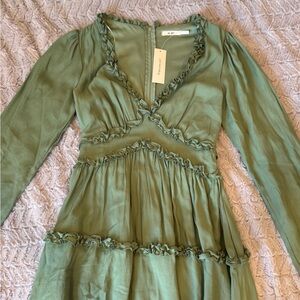 Francesca’s NWT Green Ruffle Mini Dress